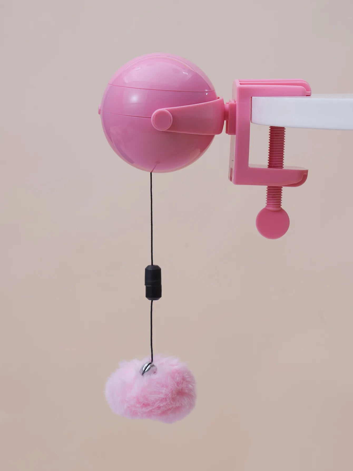 Interactive Electric Flutter Cat Teaser Toy - Rotating Yoyo Lifting Ball for Endless Fun!